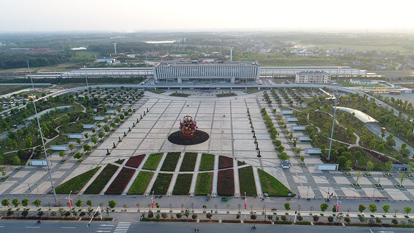 撫州市新區(qū)火車(chē)站站前廣場(chǎng)工程