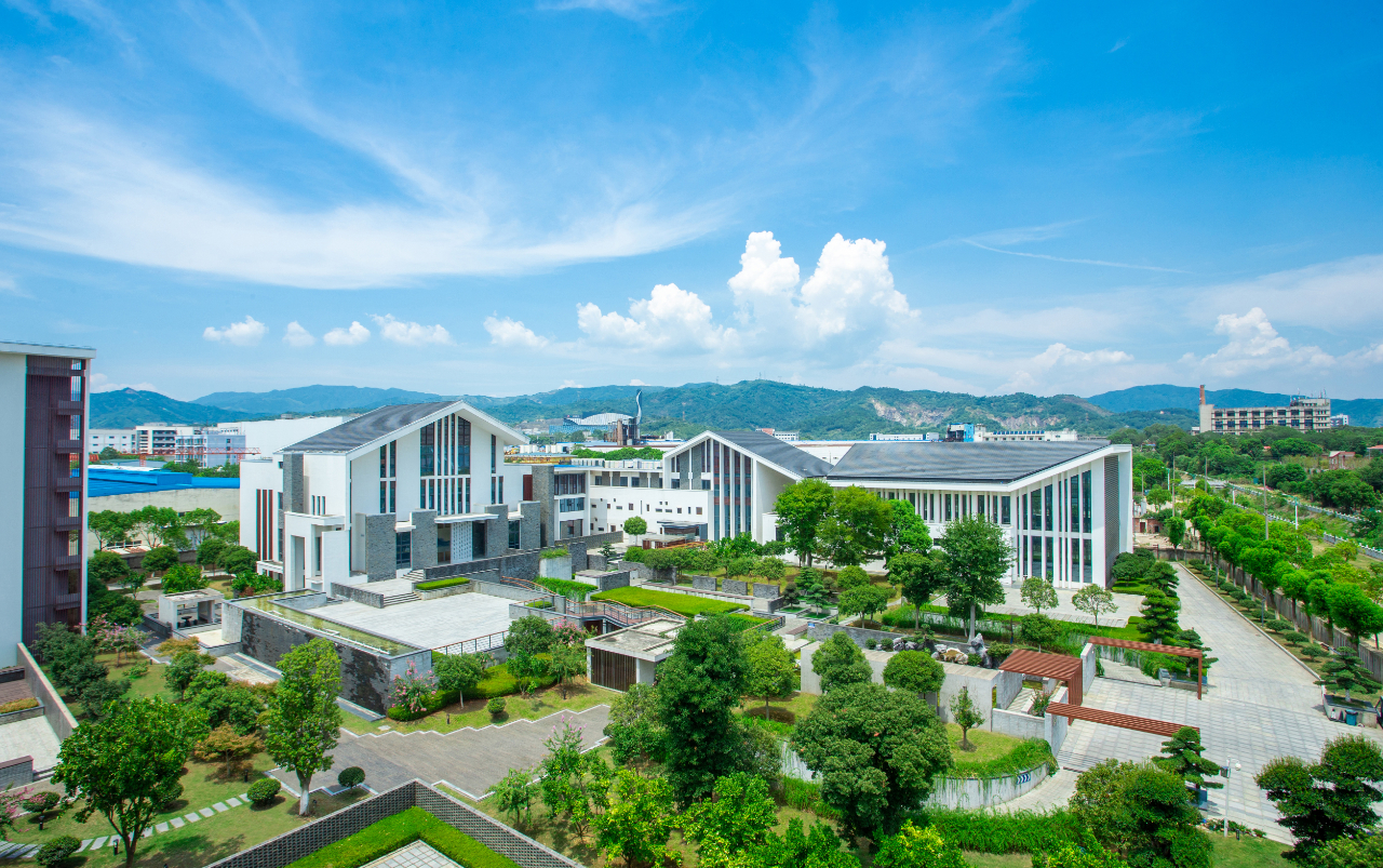 以初心致匠心，致敬奮斗的你