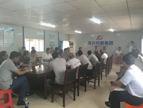 南昌創(chuàng)業(yè)花園安置小區(qū)項(xiàng)目舉行項(xiàng)目建設(shè)座談會(huì)